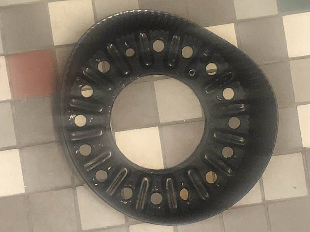 Pneus & Roues: 1 Socle bouteille S80 alu – D'occasion à Renens VD par Ypc0
