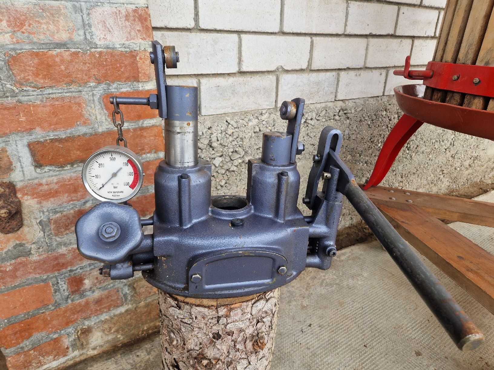 Tutte le macchine: Pressoir à fruit / 400bars – Usato da Rueyres-Treyfayes venduto da EmileP8992 3