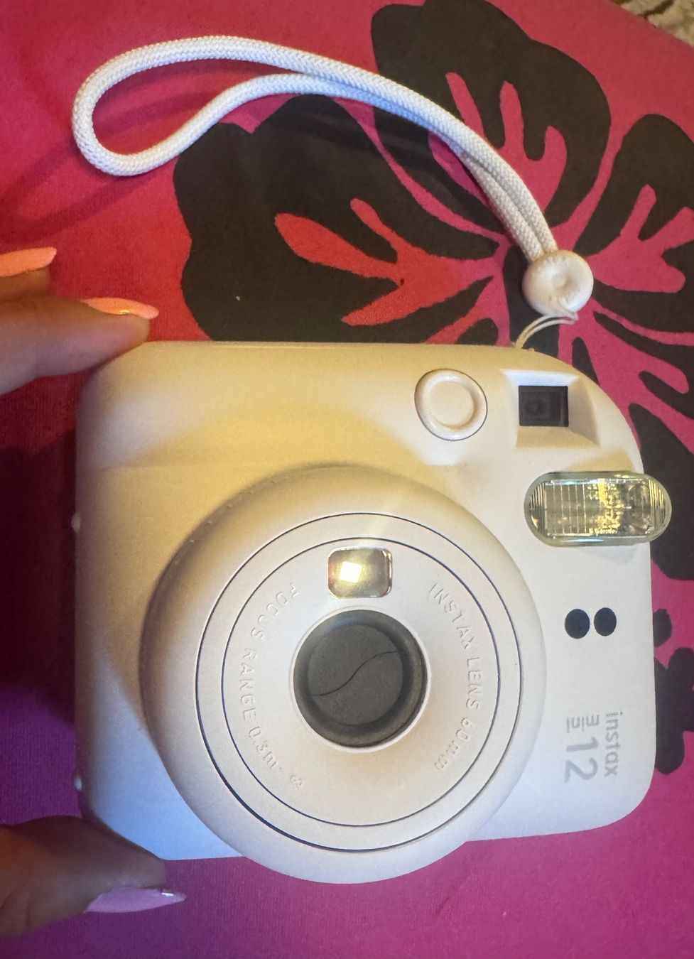 Fujifilm Appareil photo: Fujifilm Instax Mini 12 Clay White neu – D'occasion à Schwellbrunn par Magdalena888 1