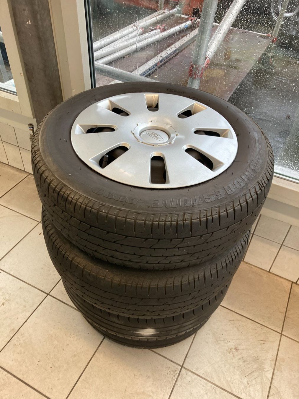 Ford Pneumatici & Ruote complete: Ford Focus Sommerräder 195/65R15 – Usato da Cham venduto da WB2223