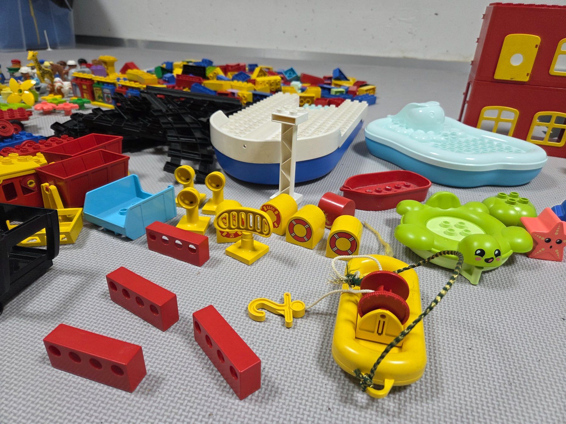 Lego Giocattoli: Grosse Lego Duplo Sammlung – Usato da Guemligen venduto da k9n_f5nr 4