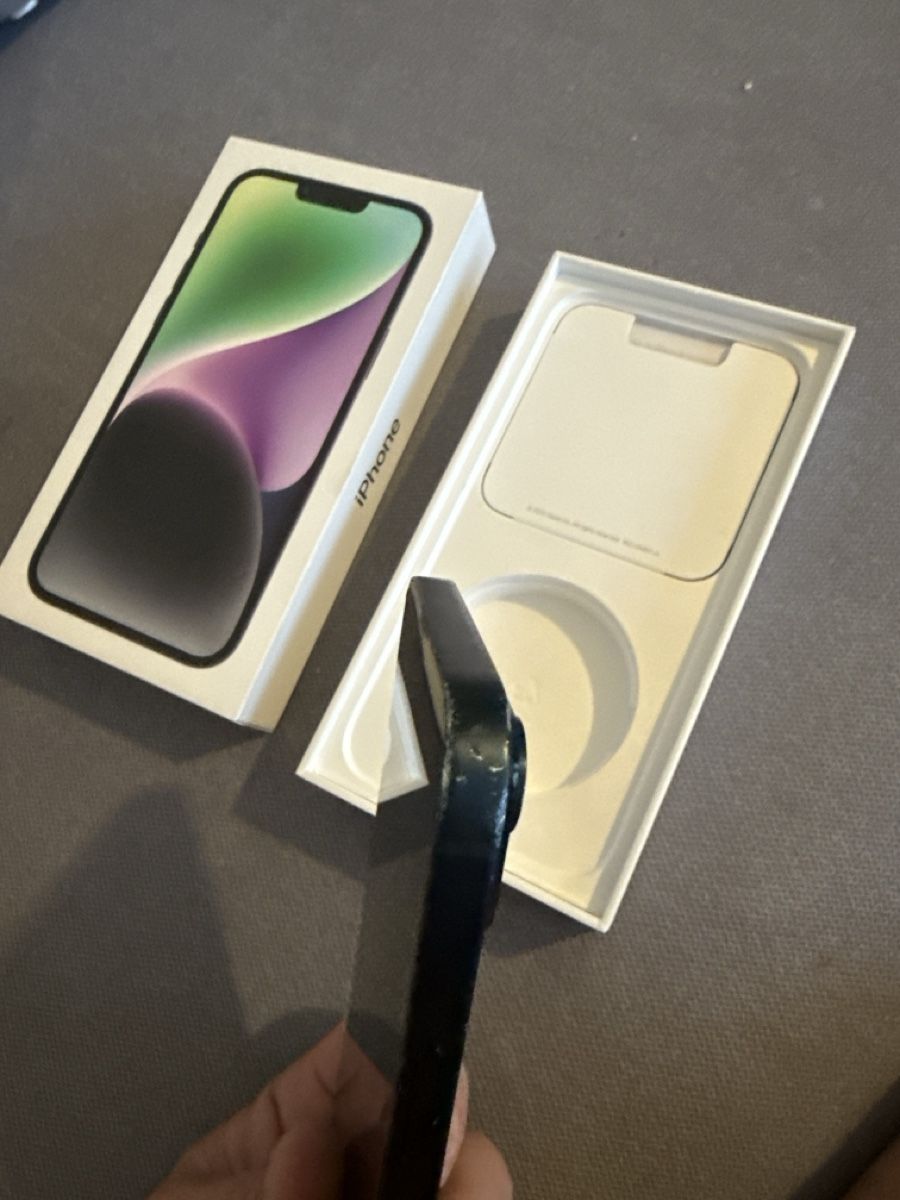Apple Handys / Smartphones: iPhone 14 Plus 128Gb – Defekt aus Corcelles-Payerne von nic_jc9h 3