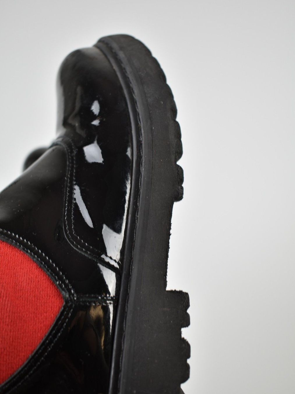 Moschino Scarpe per ragazze: Moschino Lackleder Boots Gr.30 – Usato da Nürensdorf venduto da 2ND_STORY 4