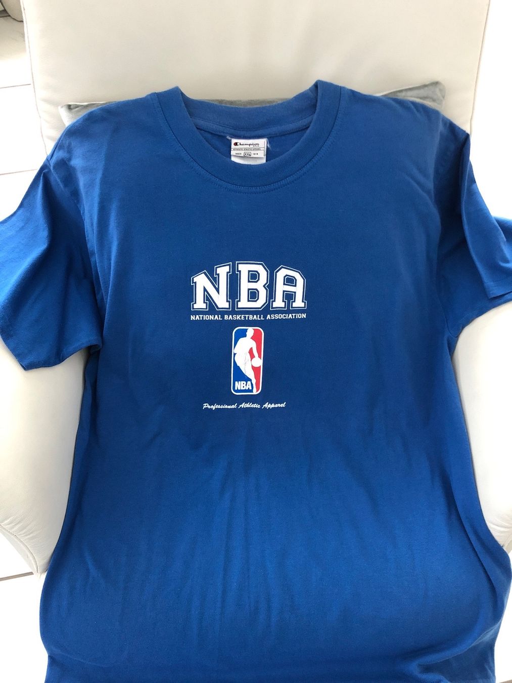 Nba T-shirt: T-Shirt NBA Vintage – Usato da Bettwiesen venduto da cofrarium 1