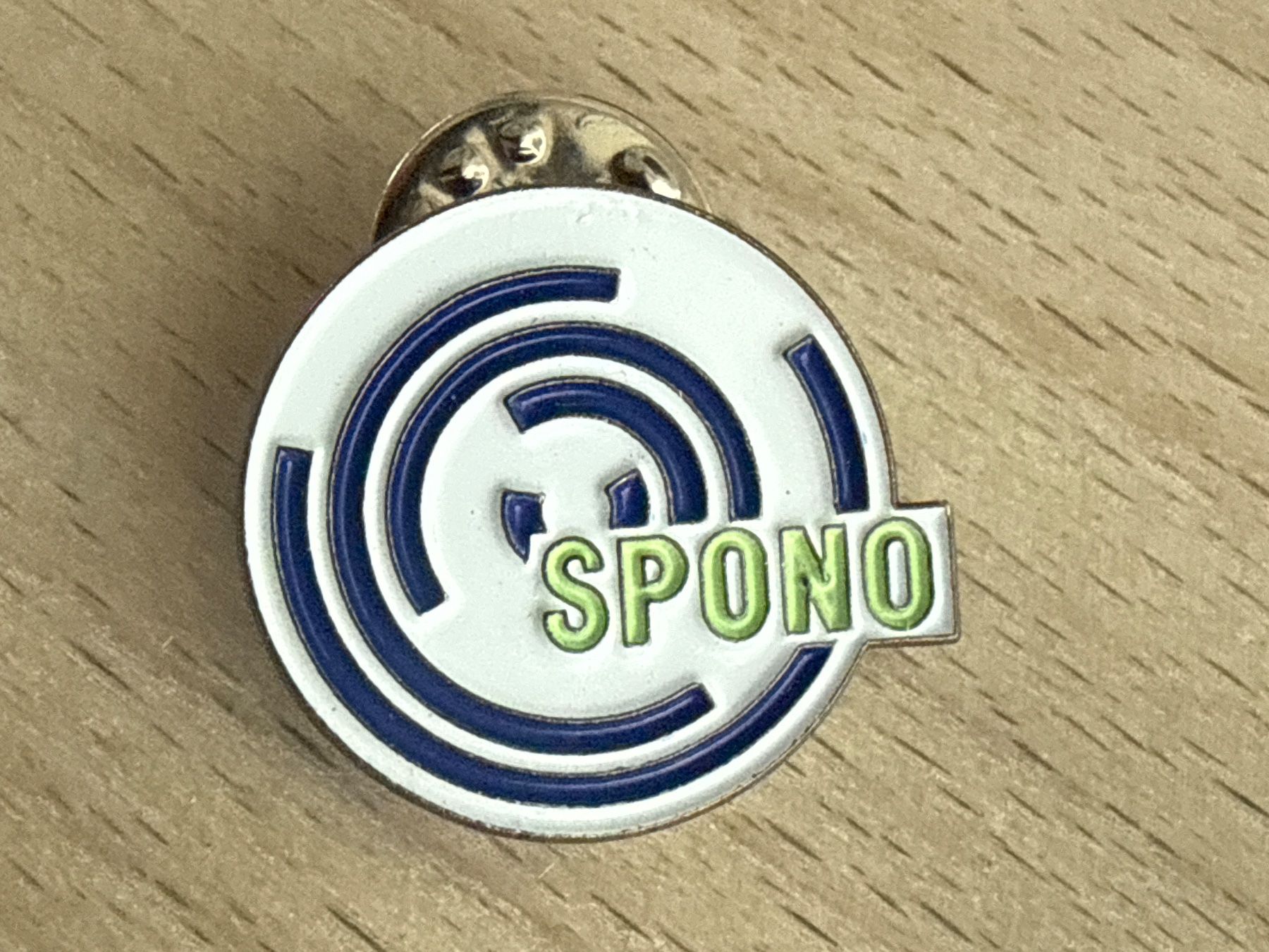 Plaketten & Abzeichen: Pin Spono – Gebraucht aus Glattbrugg von Schweigmatt