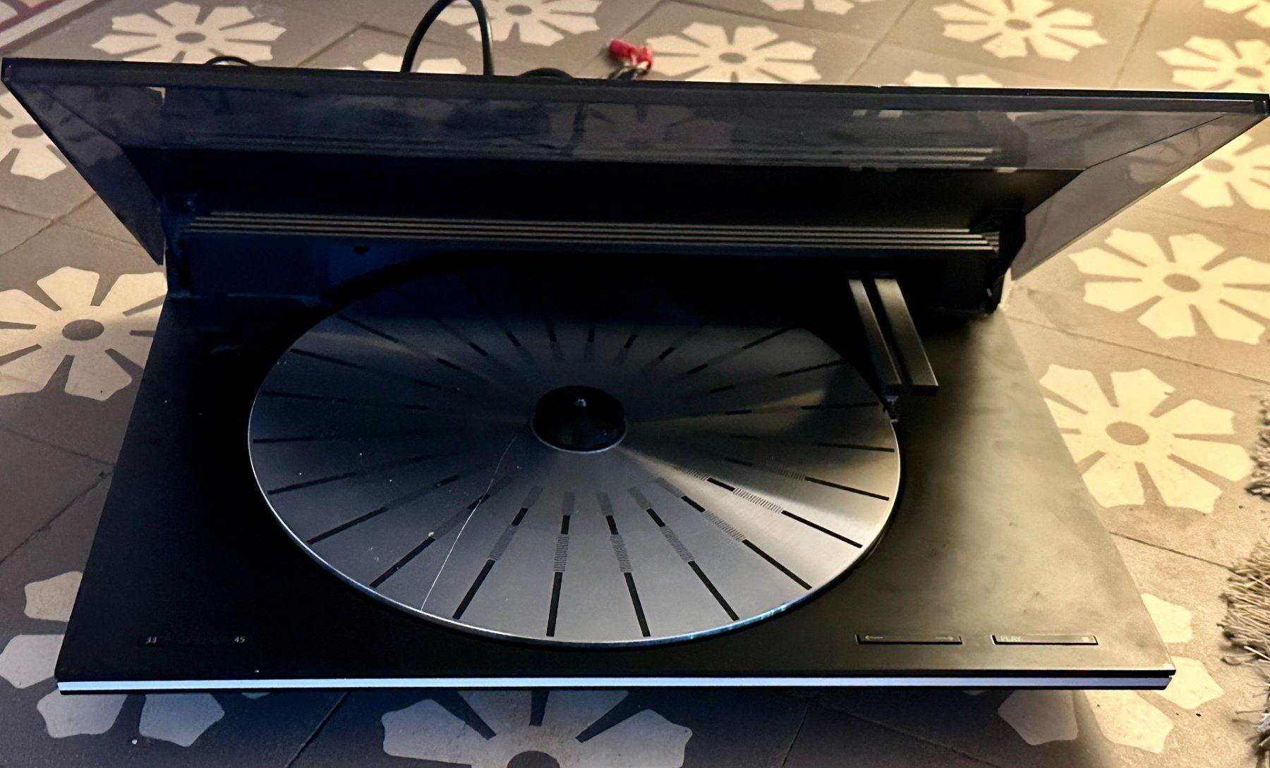 Bang & Olufsen Tourne-disques: Beogram 9500 – Défectueux à Yverdon-les-Bains par Vietnet 1