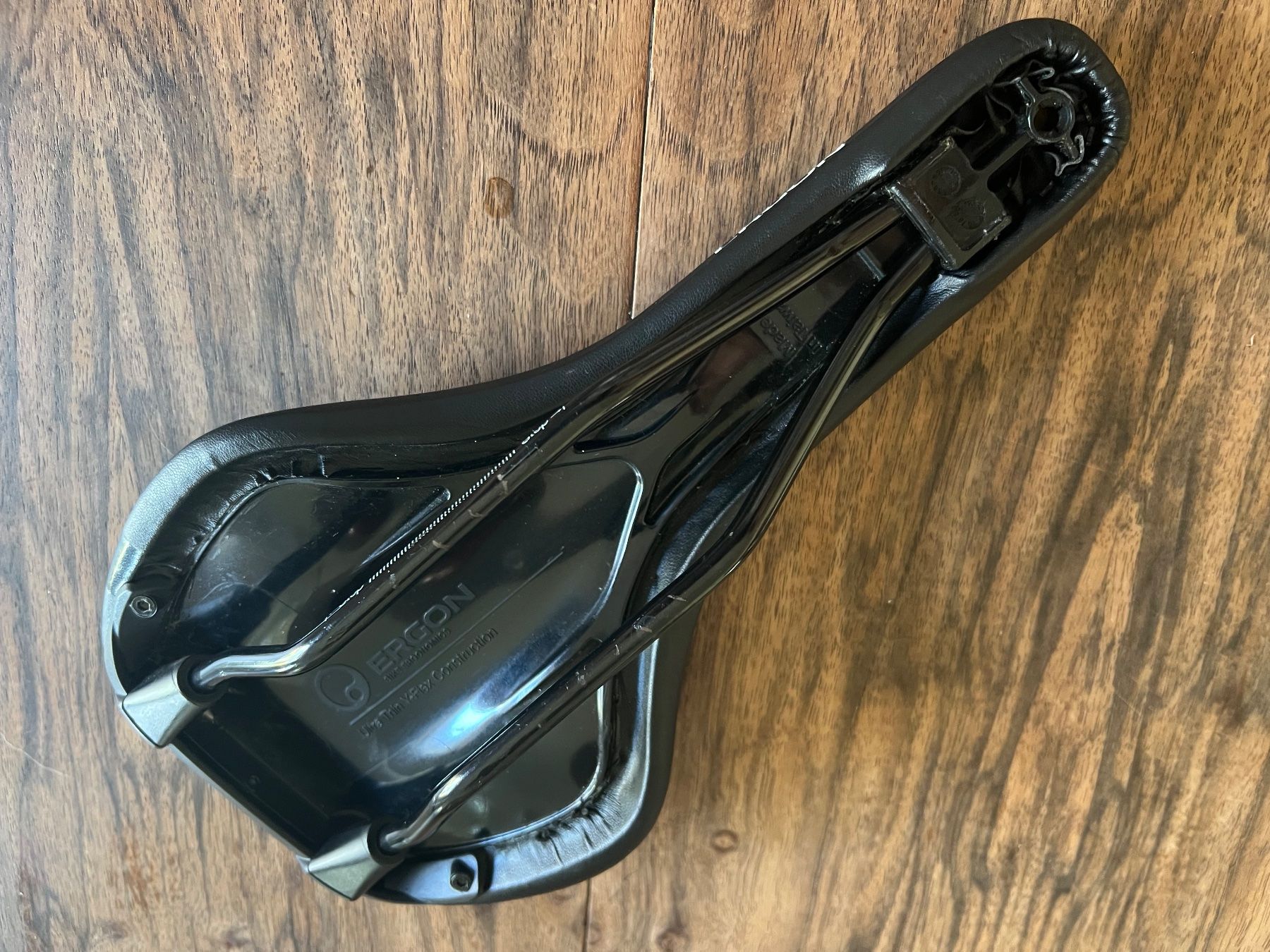 Ergon Ersatzteile: Neuwertiger Ergon SMA30 Fahrradsattel - Top Zustand! – Gebraucht aus Münchenstein von Roma156 5