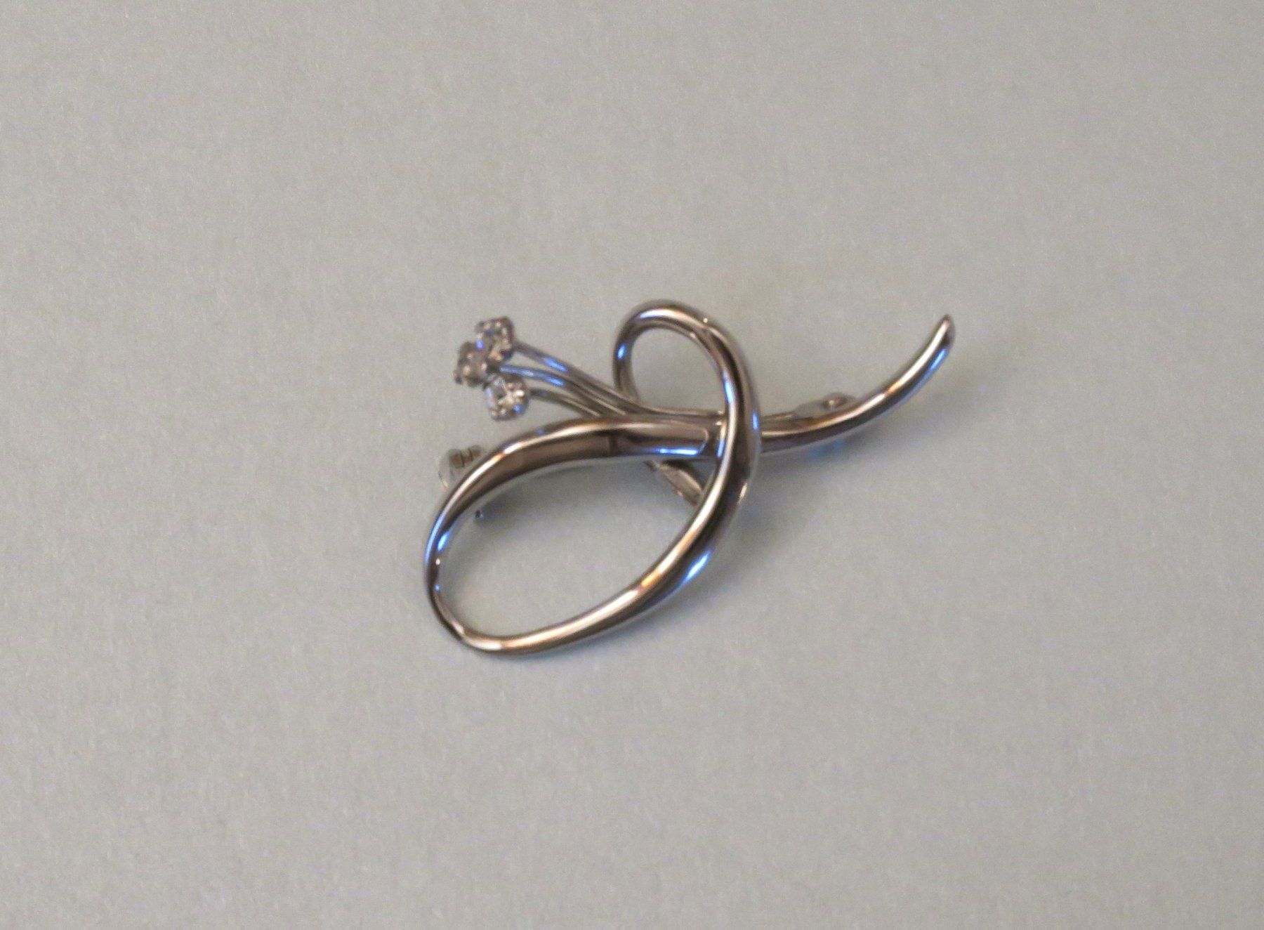 Broches & Aiguilles: Brosche mit Strasssteinen – D'occasion à Brittnau par marlenestone 5
