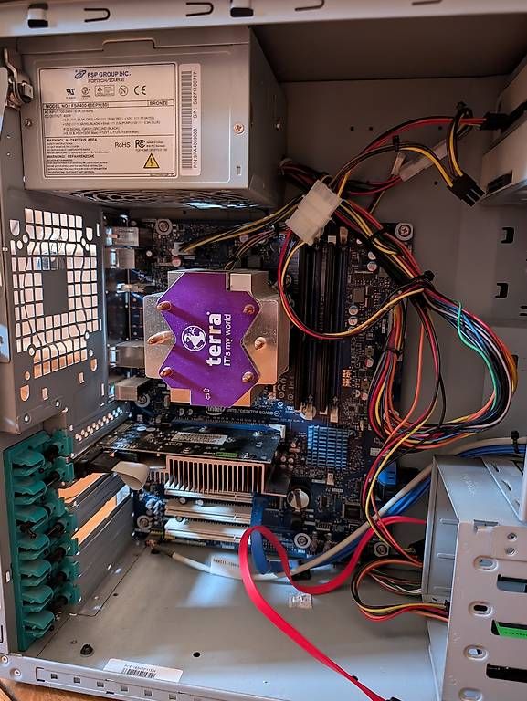 PCs: PC zum Basteln oder Linux lernen – D'occasion à Basel par Gluggi01 1