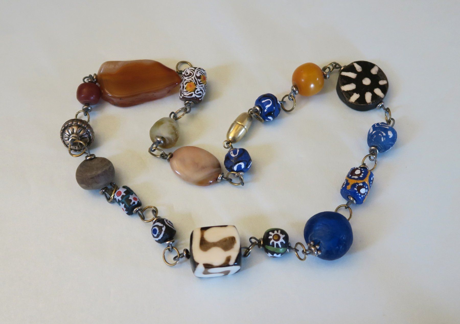 Catenine: Kette mit verschiedene Perlen "Horn" – Usato da Brittnau venduto da marlenestone