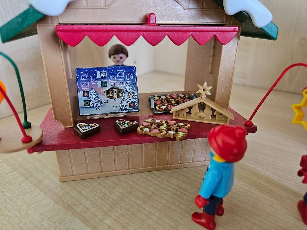 Spielzeuge: Playmobil Weihnachtsmarkt – Gebraucht aus Neudorf von Vogelhof 3