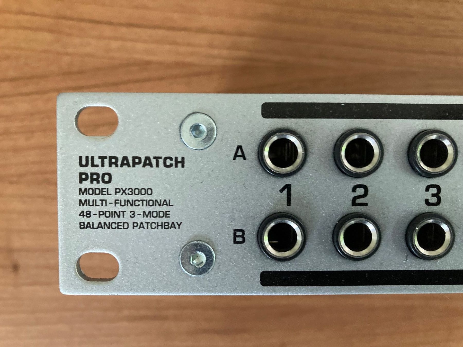 Behringer Instruments de musique: Pachbay Behringer Ultrapatch Pro px3000 – D'occasion à Zürich par urs_z8b2 2