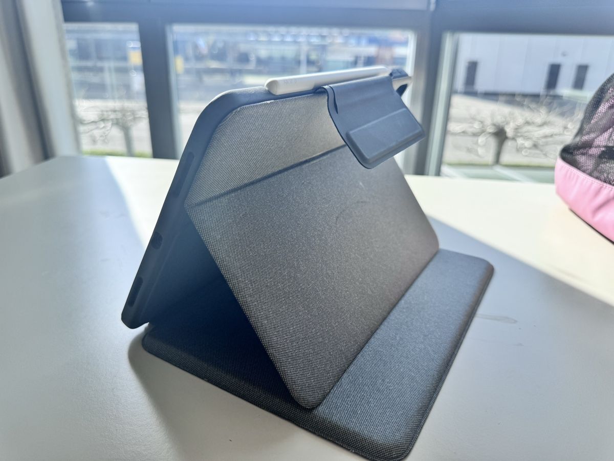 Apple Tablet PC: iPad Air 4 64GB + Pencil + Logitech Folio Touch – Usato da Hedingen venduto da Zlati_ 3