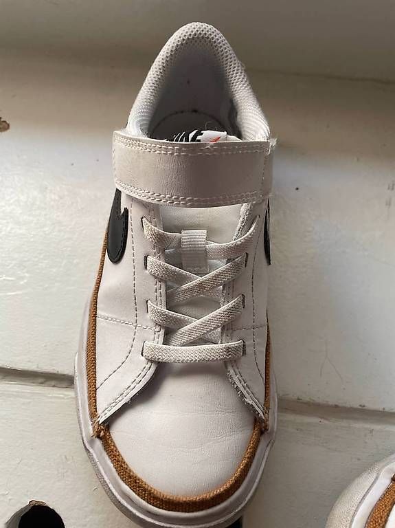 Nike Scarpe per ragazzi: Nike baskets taille 30 – Usato da La Chaux-de-Fonds venduto da tuoro25 1