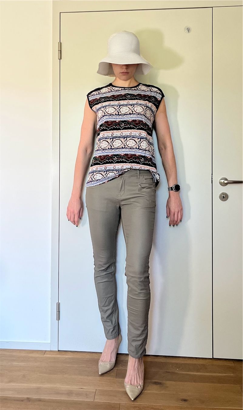 T-shirt: Ärmelloses Shirt gemustert Gr. 40 – Usato da Zürich venduto da anna_bananna 1