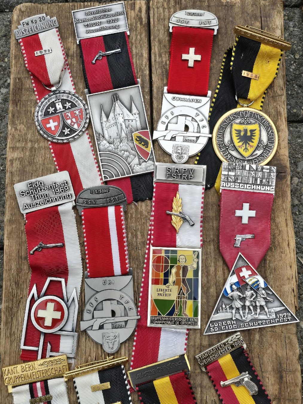Medaglie: 20 Stk Schützenmedallien – Usato da Walkringen venduto da Vanuca 1