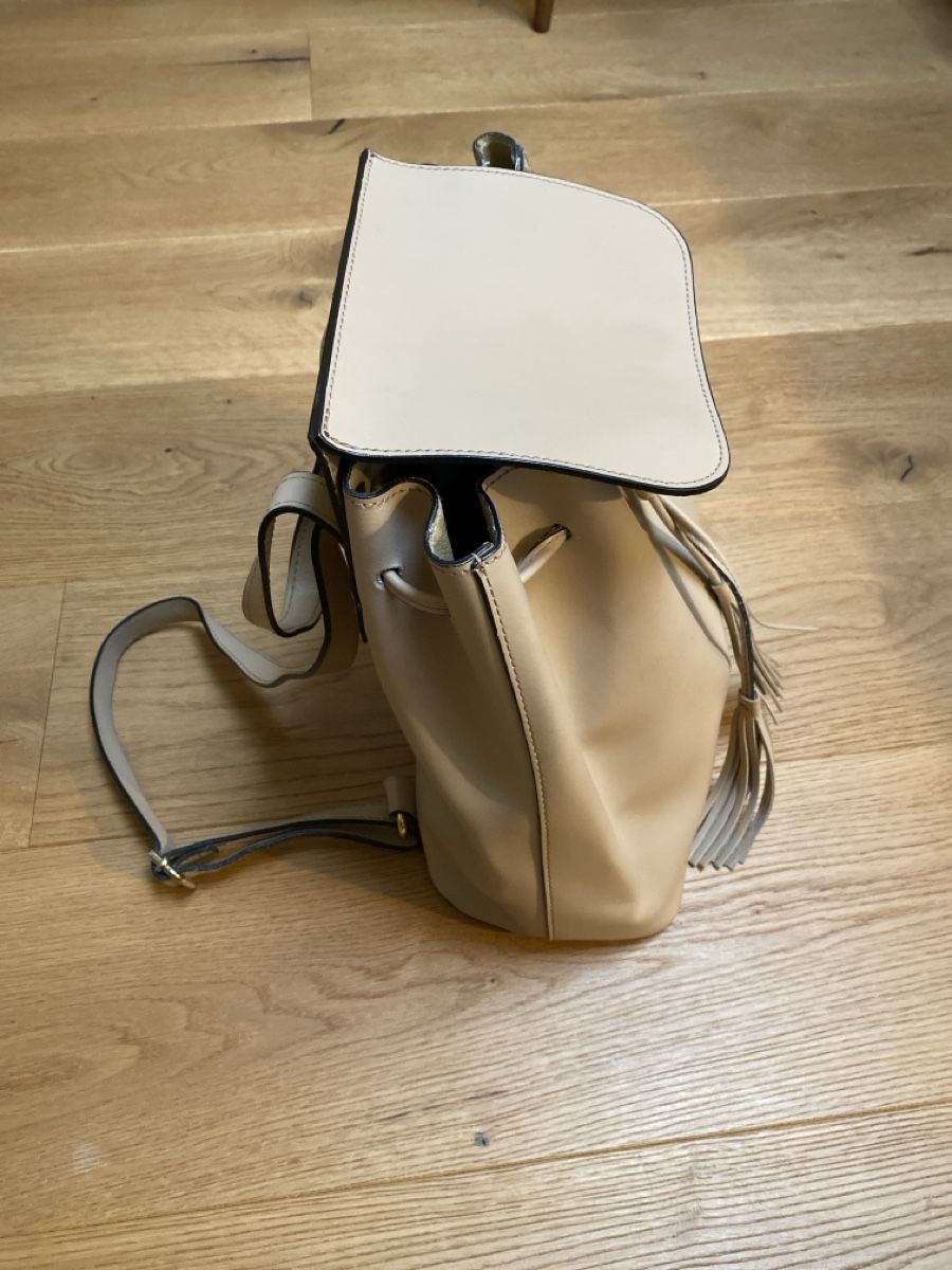 Zaini: Lederrucksack beige gebrauchter Zustand – Usato da Wetzikon ZH venduto da purple_44 1