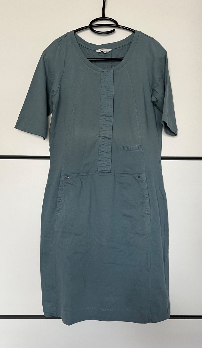 Kleider: Robe sandwich_ taille S – Gebraucht aus Le Crêt-p-Semsales von staglione69