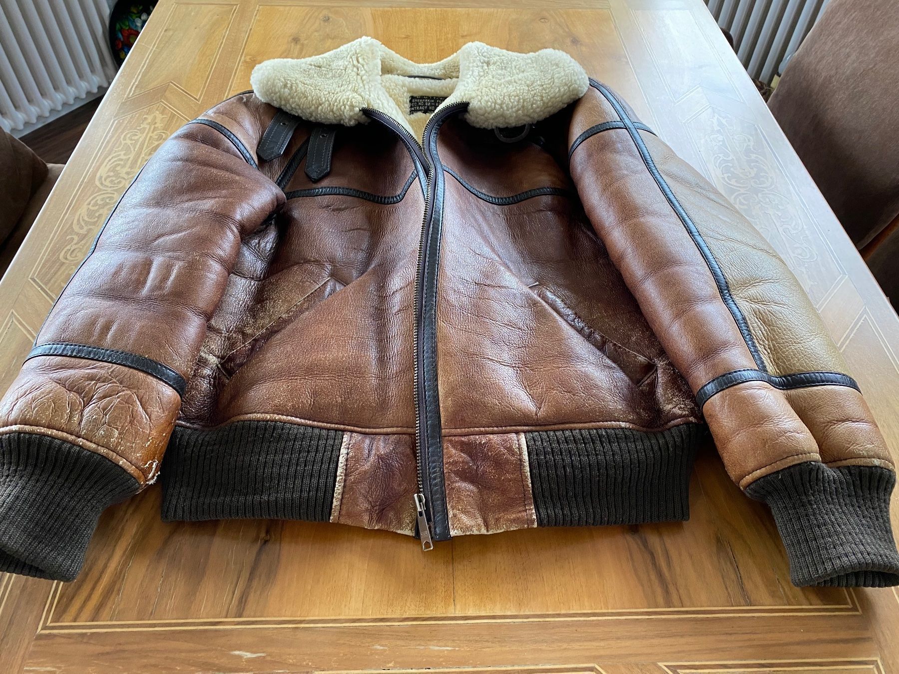 Giacche: lammfelljacke alte B6 original pilotenjacke – Usato da Oetwil am See venduto da kisten