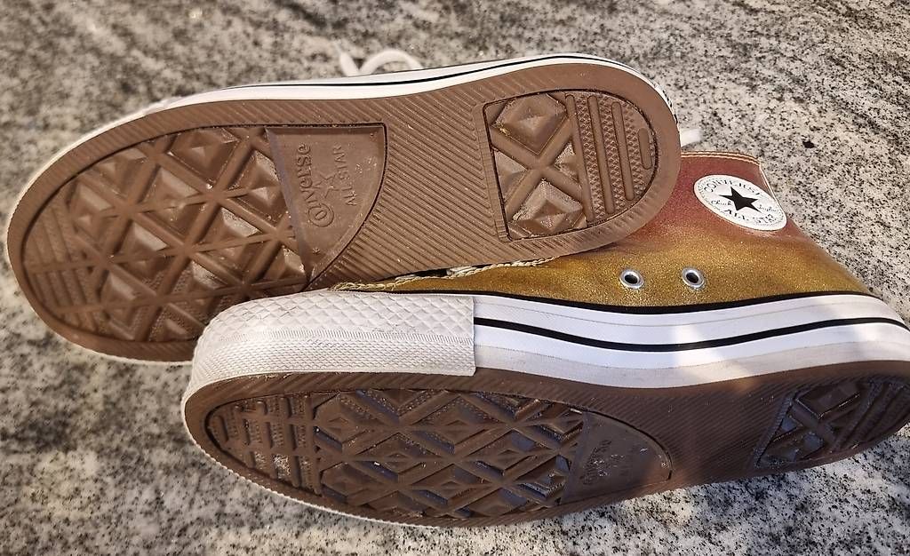 Scarpe da donna: Convers gr 38.5 – Usato da Bassersdorf venduto da Roman_Ariel 1