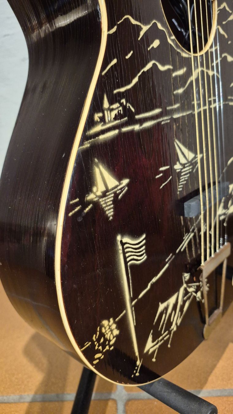 Framus Strumenti musicali: Rubber Bridge Conversion Framus 5/3 Camping 1950er – Usato da Winterthur venduto da NorrSydGuitars 9