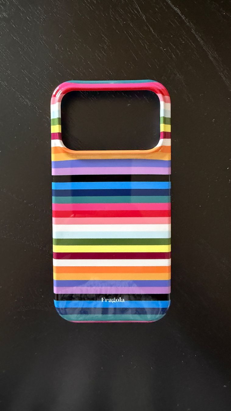 Apple Coques & Protection écran: Fragola iPhone 17 Pro Case – D'occasion à Zürich par pre_vy7t