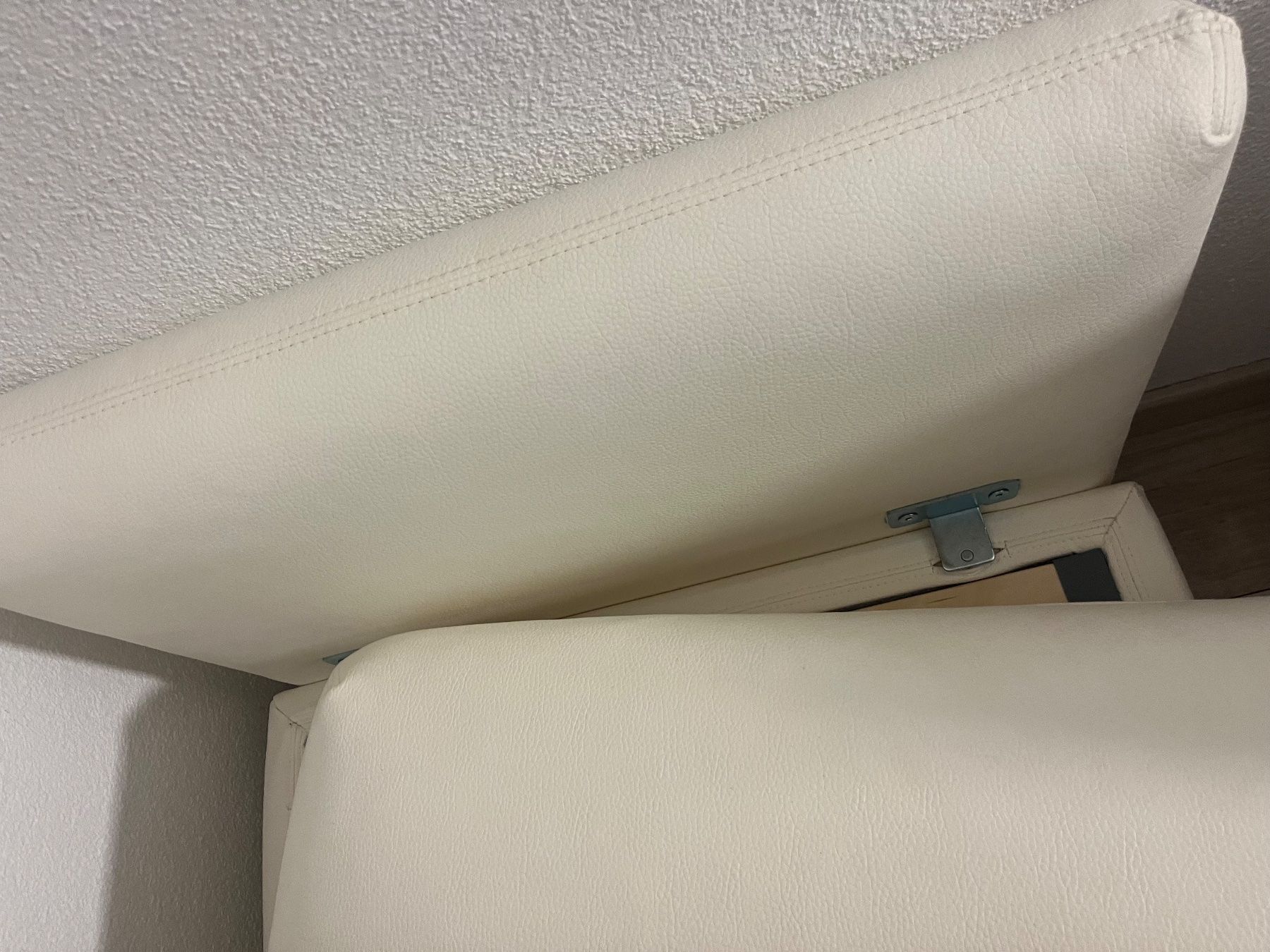 Fauteuils: Weisser Sofasessel  / Bettsofa / Einzelbett ausziehbar – D'occasion à Kerzers par del13 4