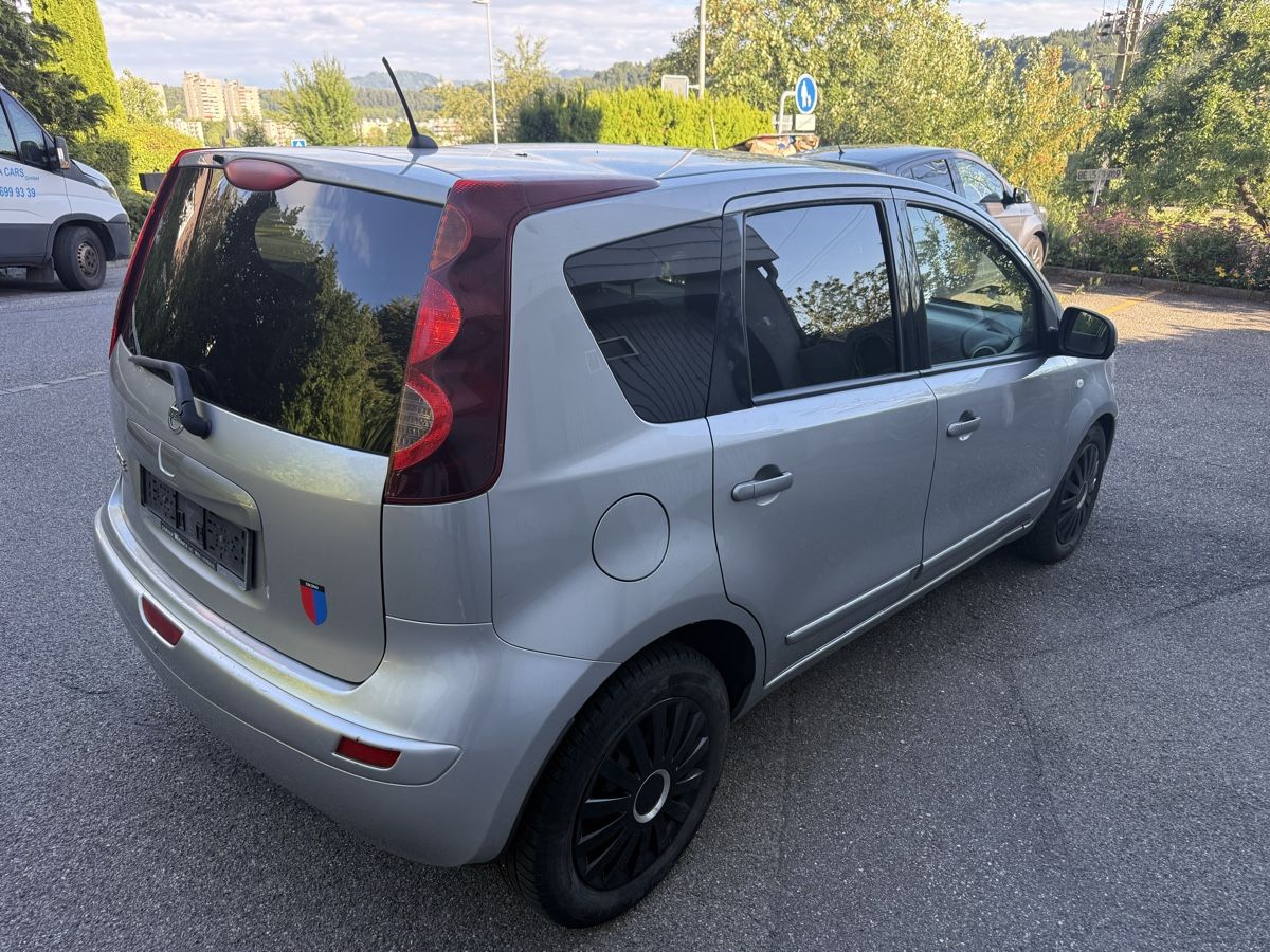 Nissan Automobili: Nissan Note  1.6  Automat Benzin – Usato da Hinterkappelen venduto da meh_qf55 3