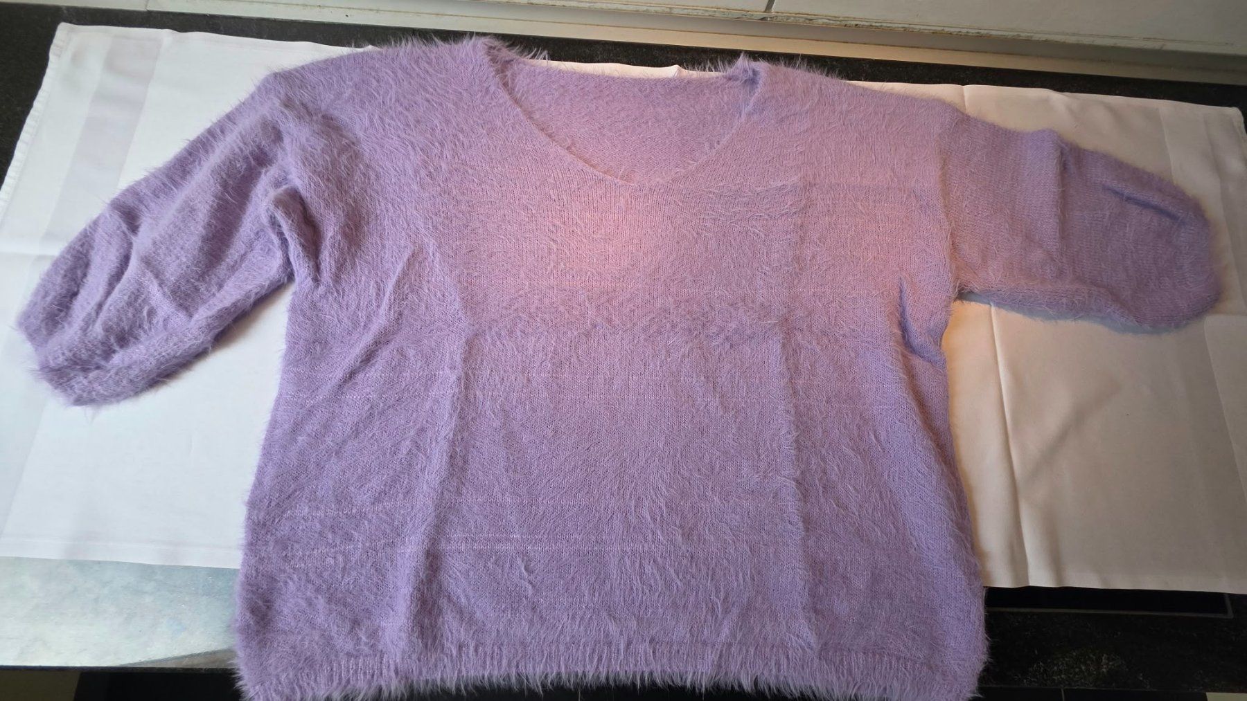 Lotti di vestiti: Kleiderpaket Pullover Kapuzenpullover Set 4-teilig gebraucht – Usato da Diegten venduto da November1971 3