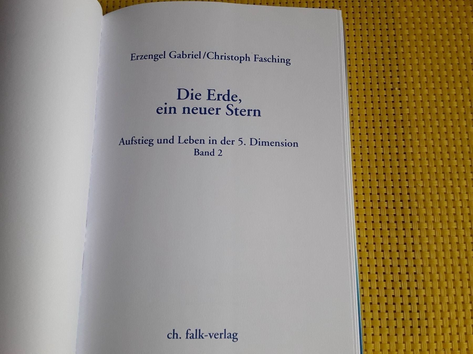 Libri: Die Erde, ein neuer Stern – Nuovo (secondo la descrizione) da Rebstein venduto da Buchsi03 2