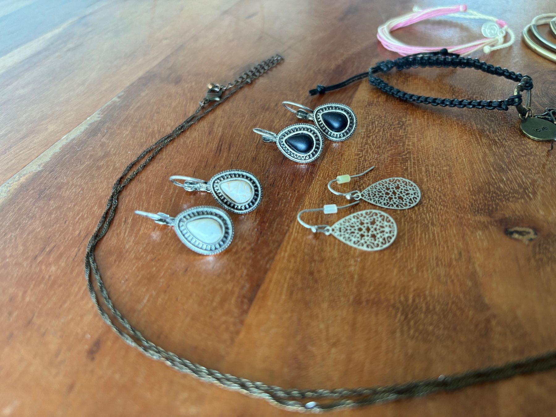 Orecchini pendenti & Orecchini a lobo: Schmuck-Set, Modeschmuck – Usato da Glattpark(Opfikon) venduto da Mrs.R0bins0n 1