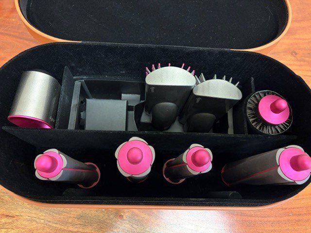 Dyson Piastre & Arricciacapelli: Dyson Airwrap Fuchsia – Usato da Zürich venduto da Mariiba 3