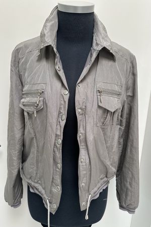 Jacke mit formbarem Kragen, Grösse 40
