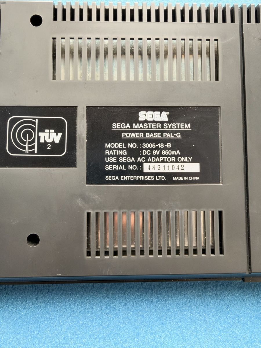 Sega Konsolen: SEGA Master System/Power Base – Gebraucht aus Chur von GC190 3