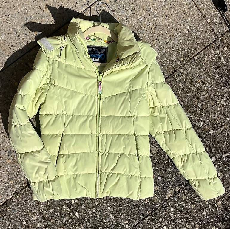 Giacche: Hochwertige Winterjacke / Skijacke  – Usato da Thayngen venduto da buermann