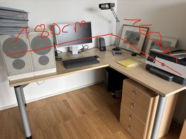 Eck-Schreibtisch+ Korpus