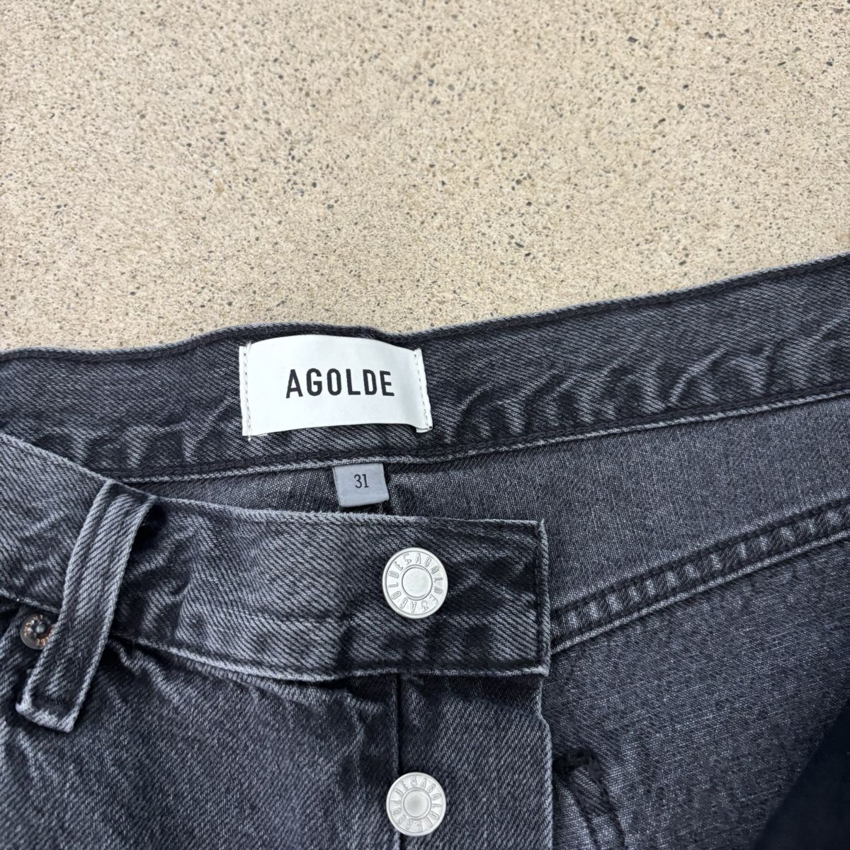 Agolde Jeans: NEU! AGOLDE Jeans Arc cropped – Nuovo (secondo la descrizione) da Biel/Bienne venduto da Eiskristall08