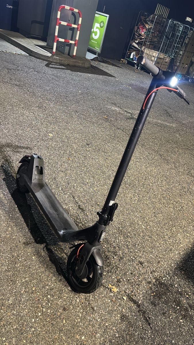 Xiaomi Kickboard: E-Scooter Xiaomi 4lite 2 gen – Usato da Winterthur venduto da mevludin.zumberi 3