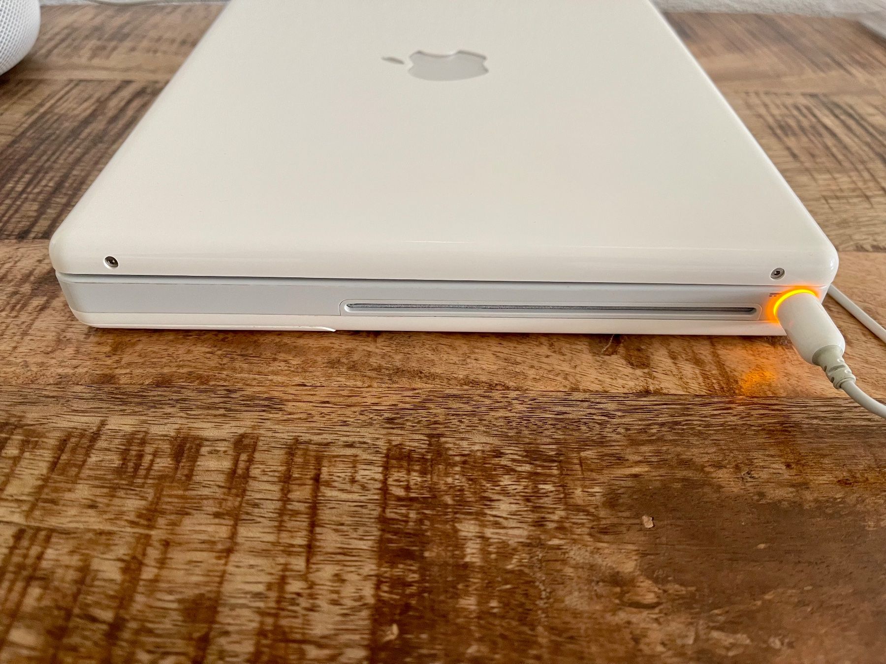 Apple Notebooks: Apple iBook G4 1.2 mit Originalsoftware und LAN-Adapter – Gebraucht aus Weggis von Katastropholi 4