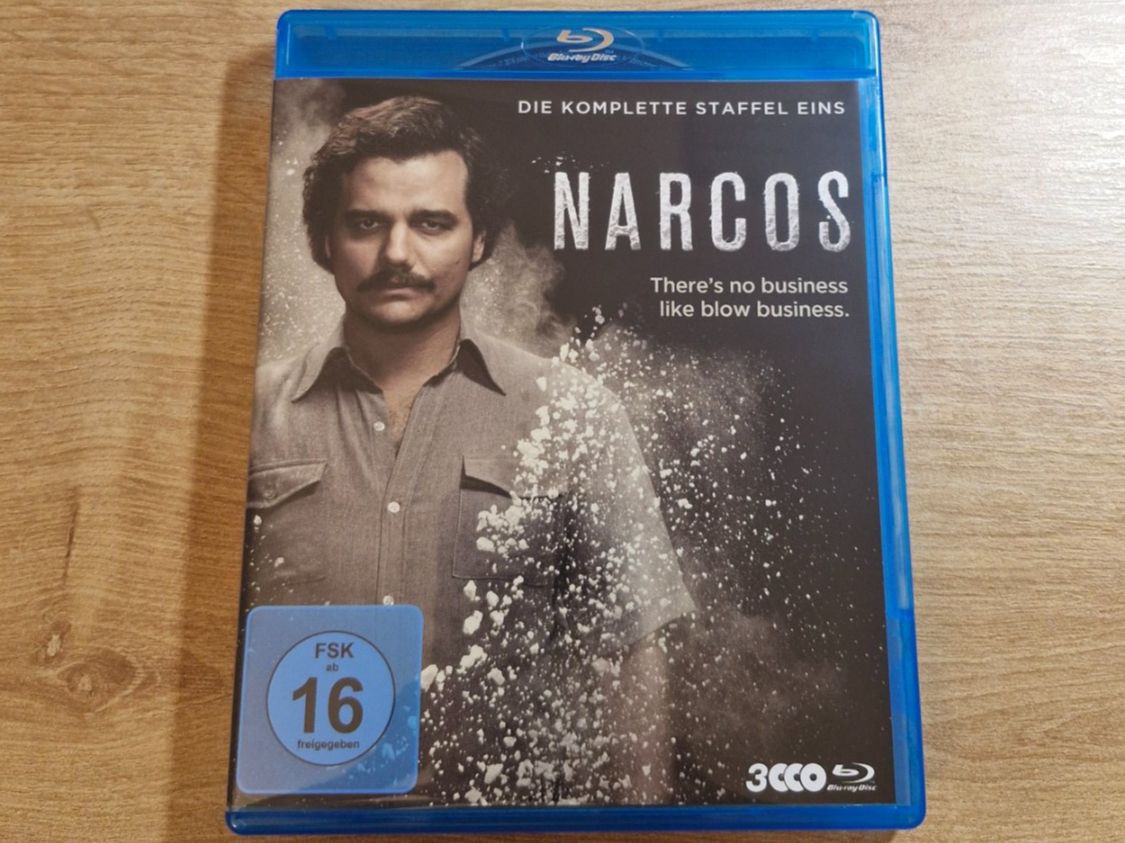 Tutti i DVDs: Narcos - Staffel 1 Bluray – Usato da Pfungen venduto da Whitie 2
