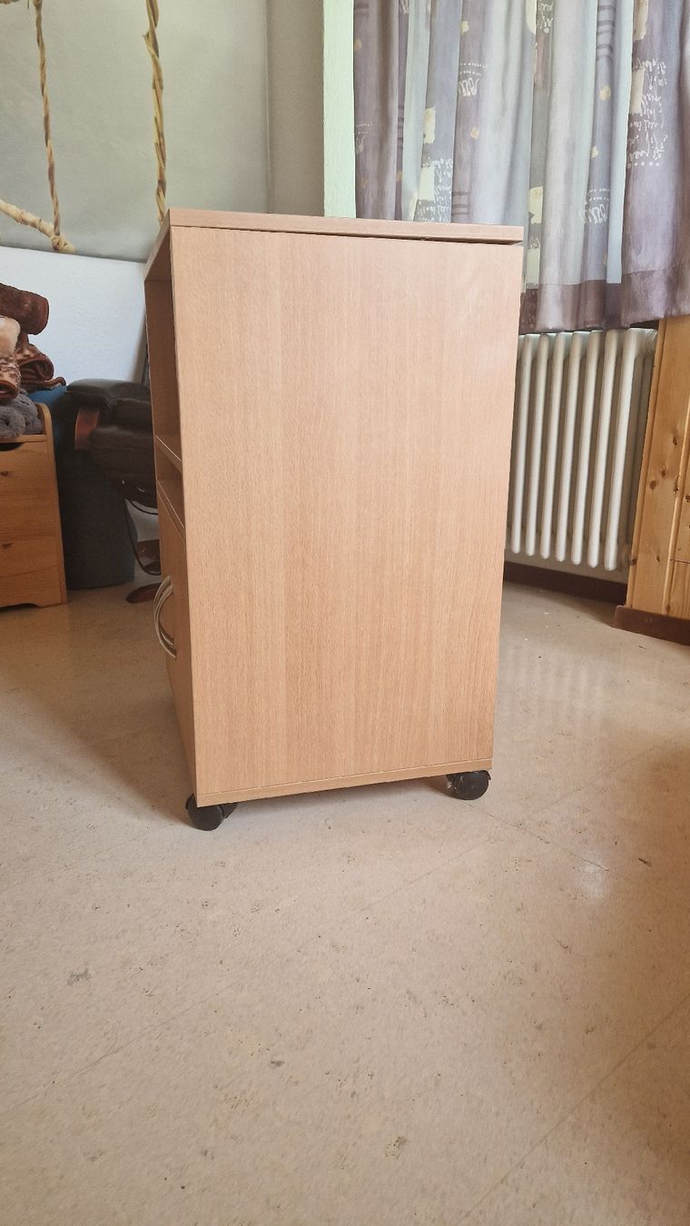 Korpus: Rollschrank – Neu (gemäss Beschreibung) aus Regensdorf von ine_5yys 1
