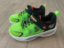 Turnschuhe von Skechers Gr. 33 NEU