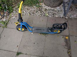 Puky Trottinett blau-gelb, top für den Sommer
