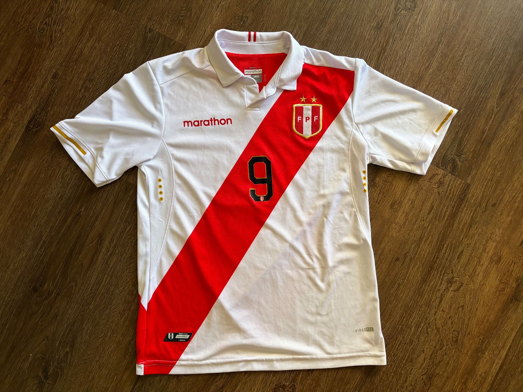 Canottiere & Pantaloni: Peru Trikot / Guerrero – Usato da Muttenz venduto da bargain_hunter