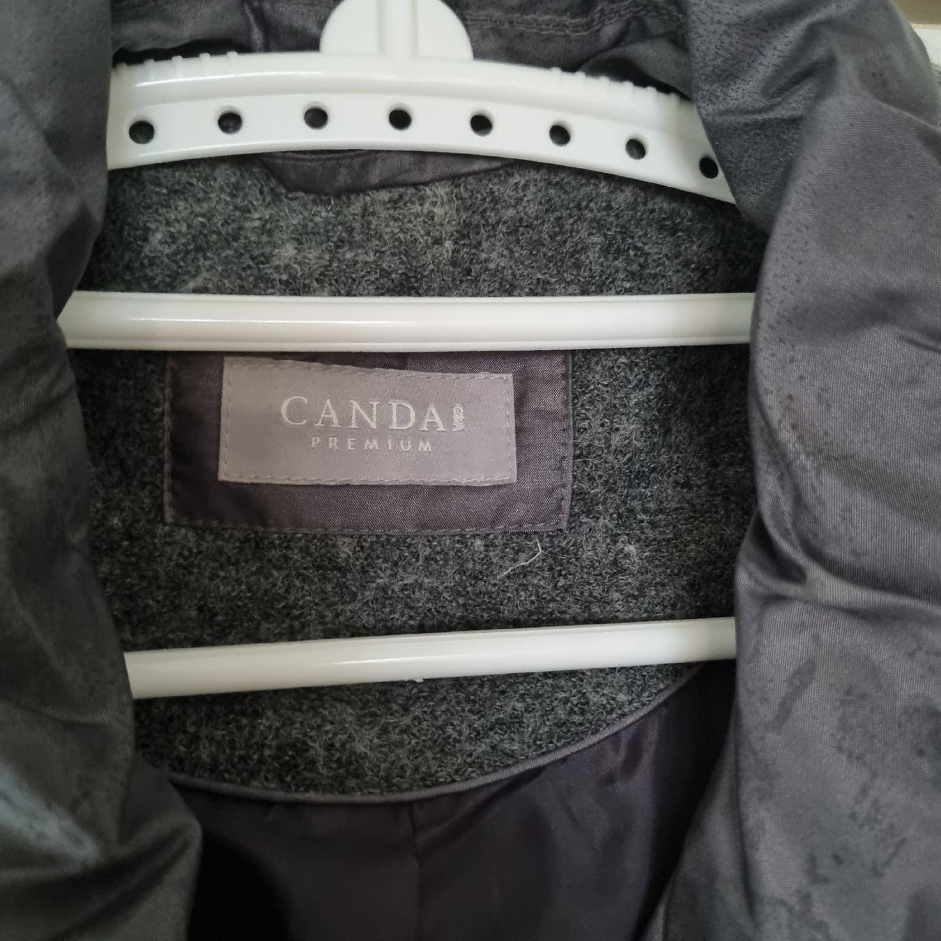 Giacche: Graue Damen Jacke Gr. 42 – Nuovo (secondo la descrizione) da Hinwil venduto da saelmer 1