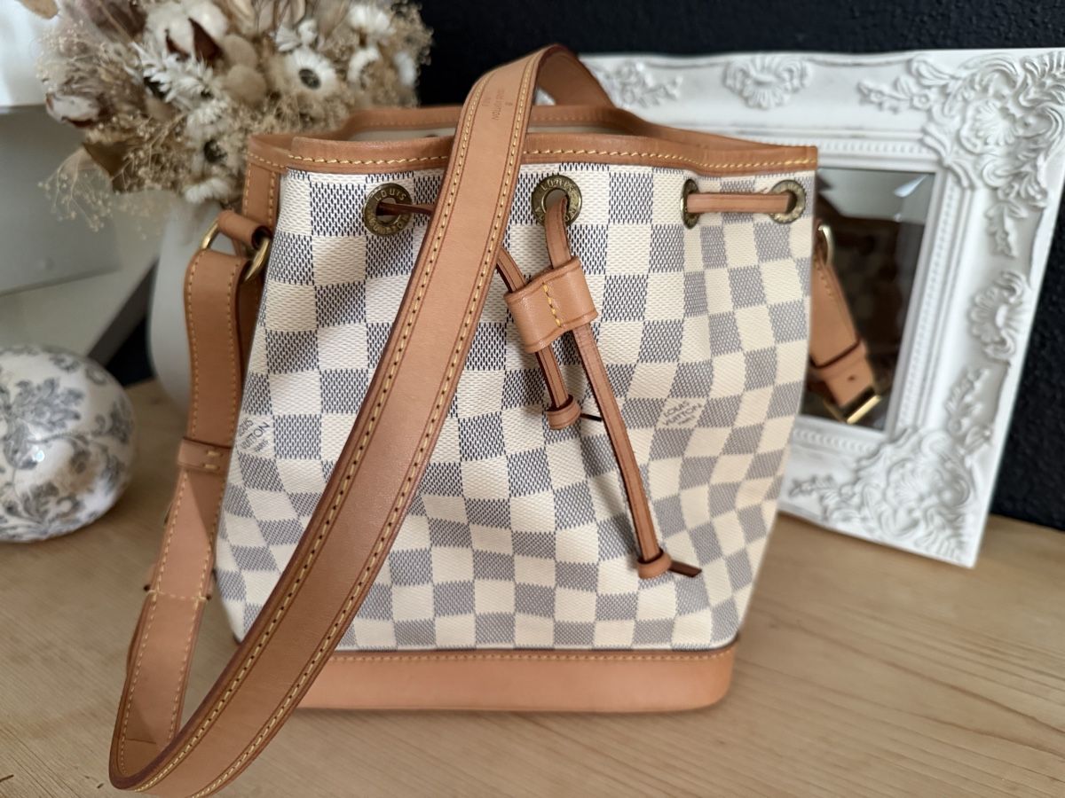 Louis Vuitton Borse da donna: Louis Vuitton Noe BB Damier Azur – Usato da Hirschthal venduto da GR7000