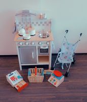 Kinderküche Spielset mit diversem Zubehör.