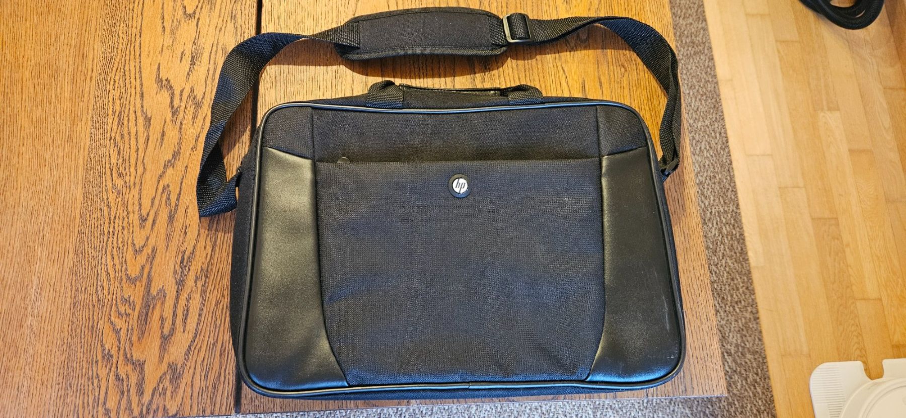 Valigie & Borse: HP Laptoptasche schwarz mit Schultergurt – Usato da Affoltern am Albis venduto da Stefanie_89 1