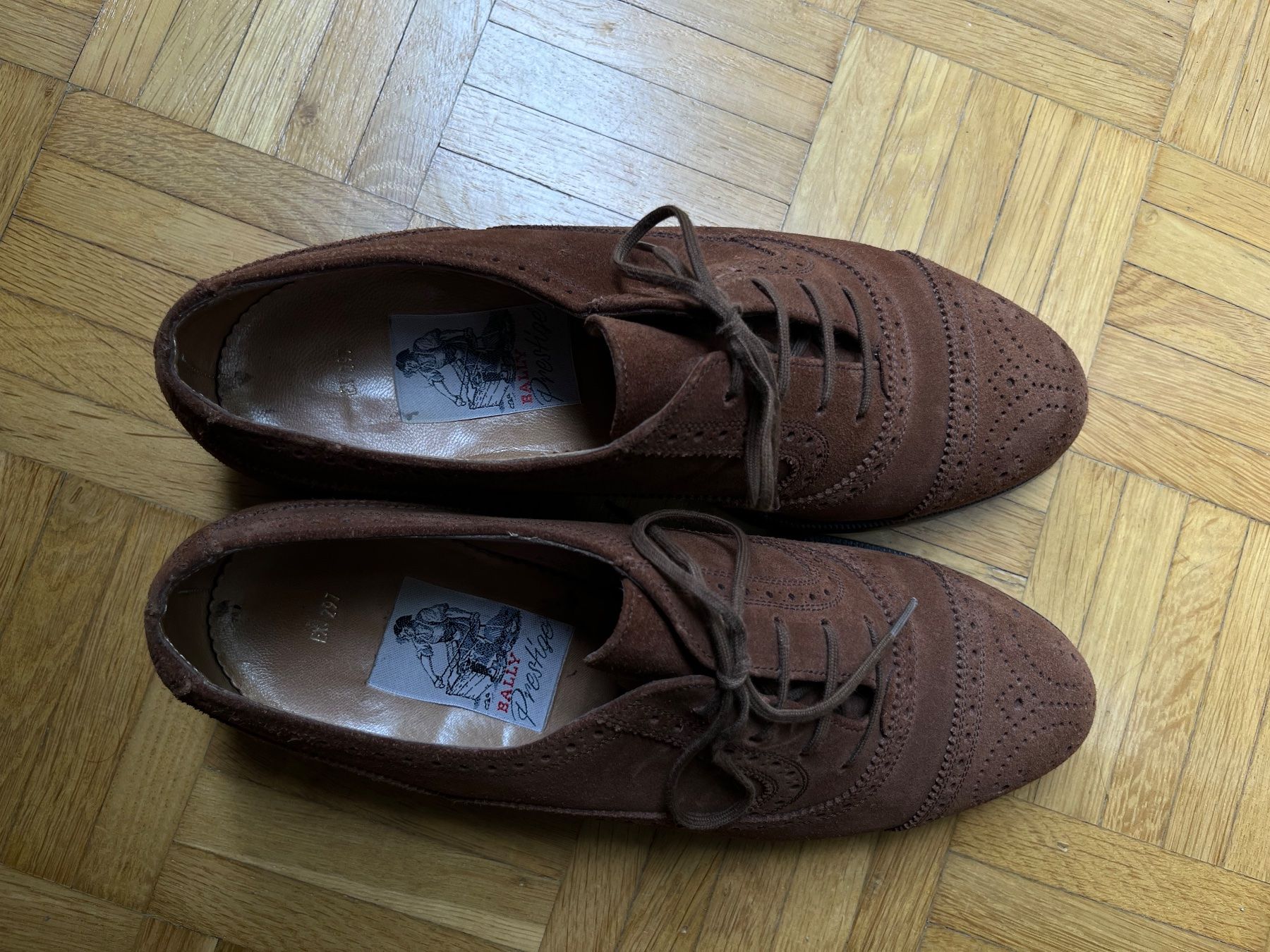 Bally Scarpe da uomo: Bally Suede Brogue Braun Grösse 8 – Usato da Kriens venduto da icekev 2
