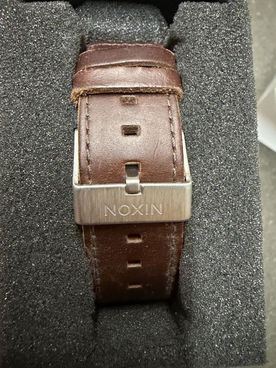 Nixon Orologi: Nixon Uhr – Usato da Luzern venduto da atlantis24 2
